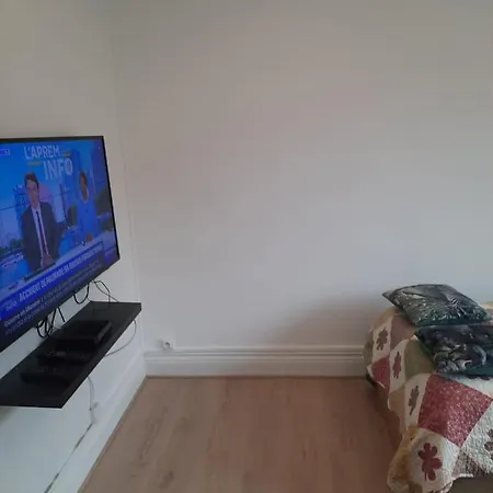 Détente à La *
