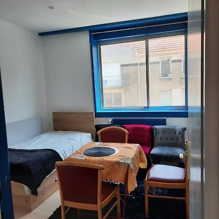 Detente A La アパート *